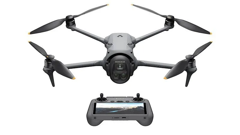 DJI Drone Mavic 4 Pro Fly More Combo con RC 2