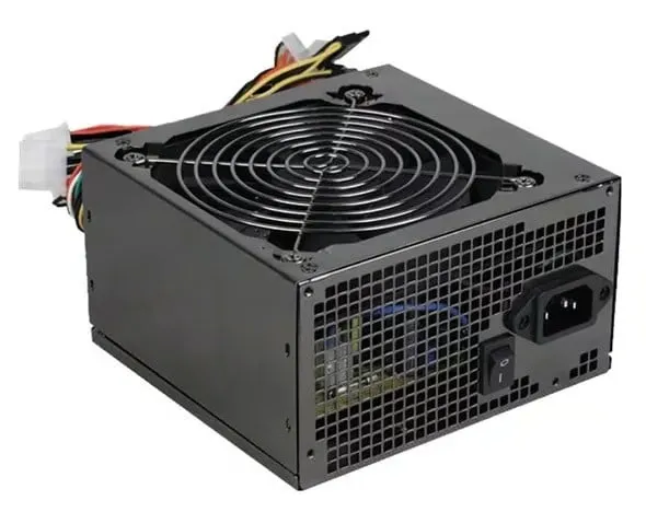 Alimentatore 650W 4*Sata 1*Pata New 20+4Pin Pci 6Pin Fan 12Cm Cavo 50Cm