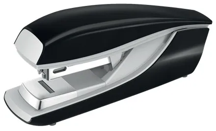 Cucitrice metallica Petrus 236 - Fino a 30 fogli - Colore nero