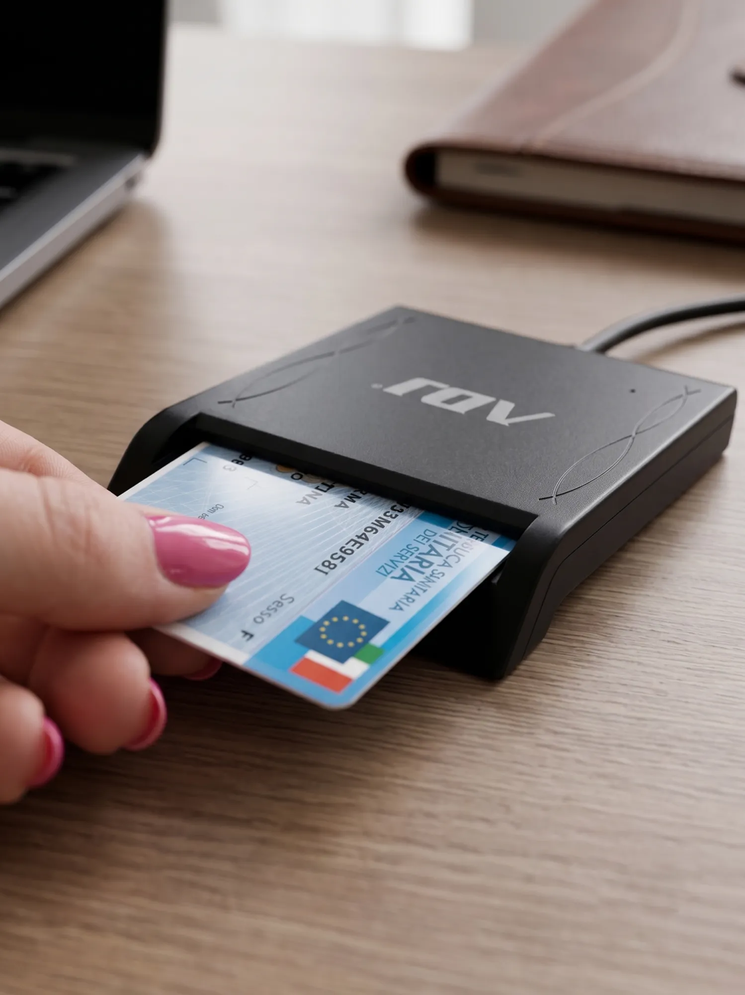 Lettore Smart Card Sim 1.5Mt Type C Lettura 20Mbs Scrittura 12Mbs Adj