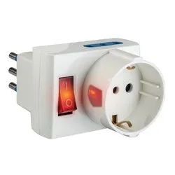 Adattatore con interruttore 2 prese 2P+T 10A (std italiano); 1 presa 2P+T 10/16A (pluristd italiano e tedesco) SALVASPAZIO Bianco PP2380