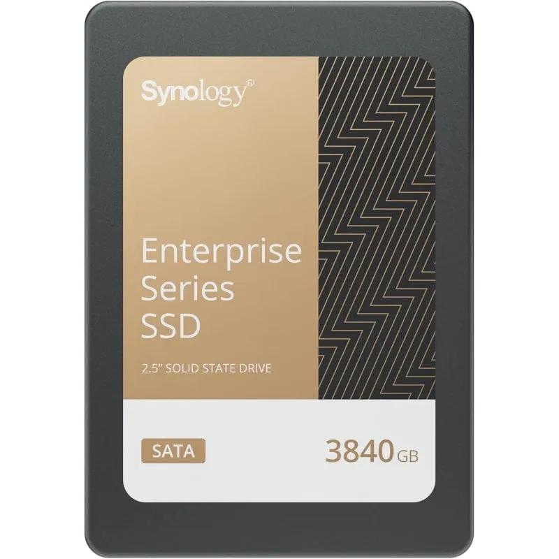 Synology SAT5221 SSD SATA III 500 MB/s da 3,84 TB, serie Enterprise + NAS da 90000 IOPS