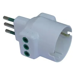 Adattatore 2 prese 2P+T 10A (std italiano); 1 presa 2P+T (std italiano 10A e tedesco 16A) Bianco 82670 E