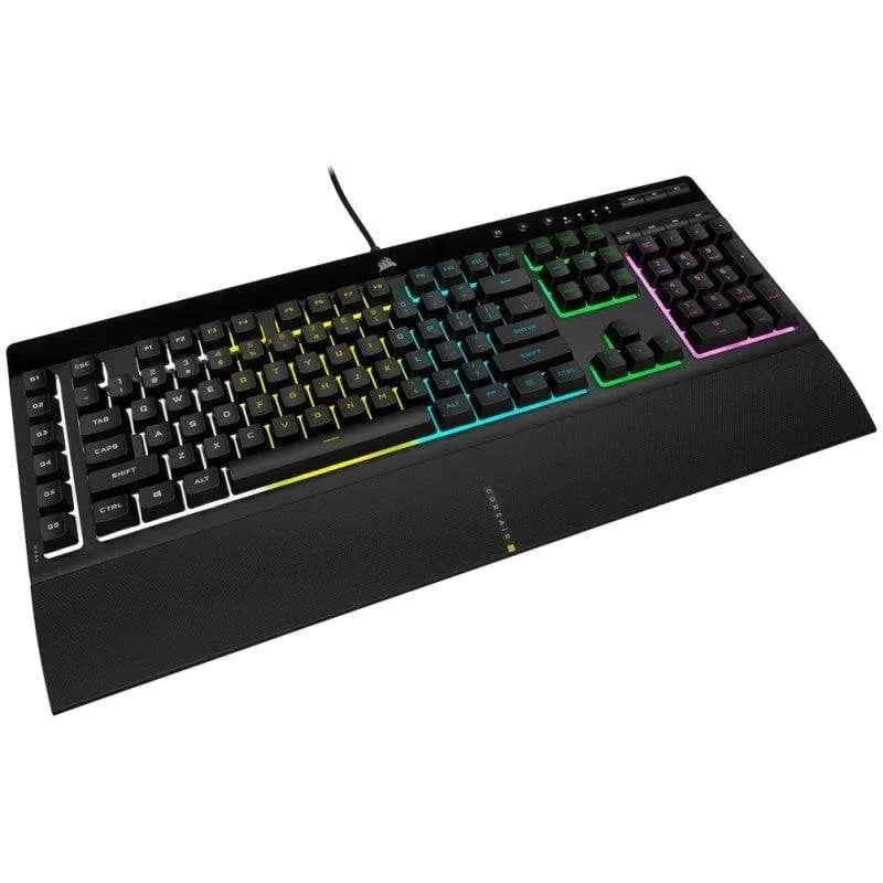 Tastiera Corsair 4-1 Gaming Bundle a membrana RGB retroilluminata con mouse, cuffie e tappetino