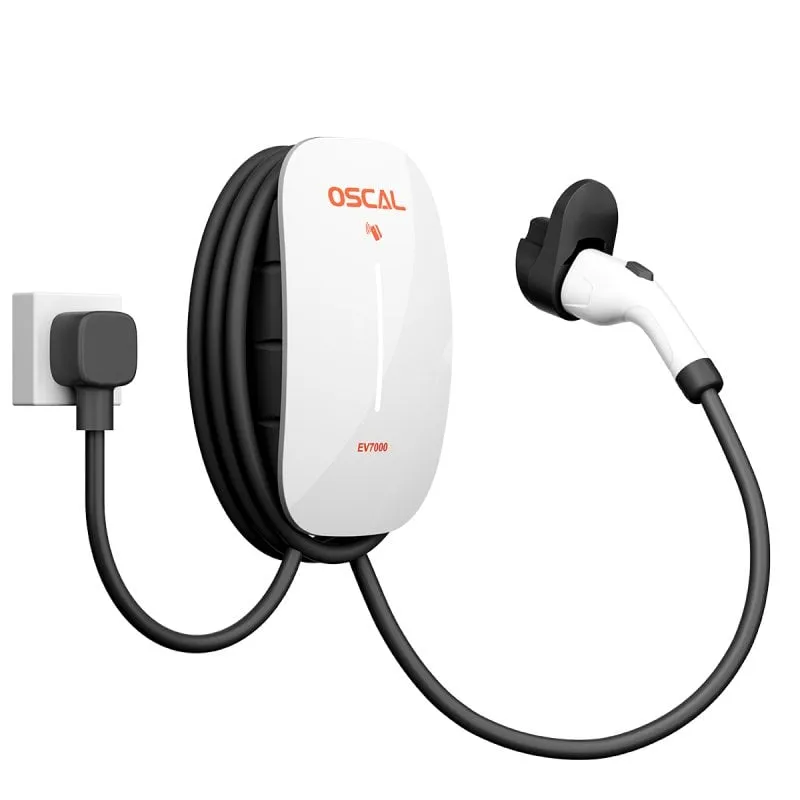 Caricabatterie da muro intelligente Oscal Ev7000 per veicoli elettrici (spina europea) con accesso tramite scheda RFID e controllo tramite app.