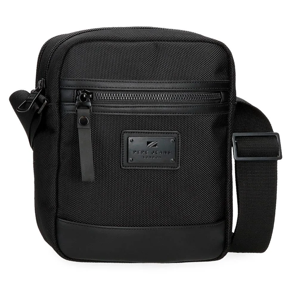 Pepe Jeans Blackmore Borsa a tracolla media nera 17 x 22 x 7,5 cm Poliestere con dettagli in pelle sintetica 1,16 L by Joumma Bags, Nero, Taglia unica, Tracolla media